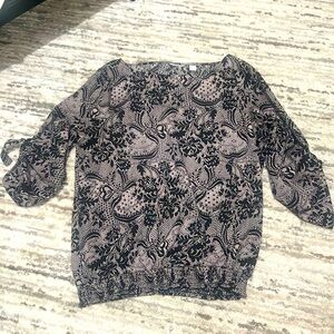 Boat neck, 3/4 sleeve, scrunch waist cute shirt